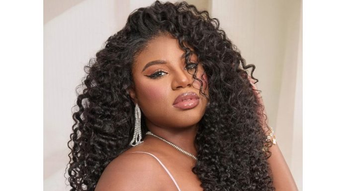 Half Wig Kinky Curly Review: Don’t Miss Out on This Glueless Hair Magic!